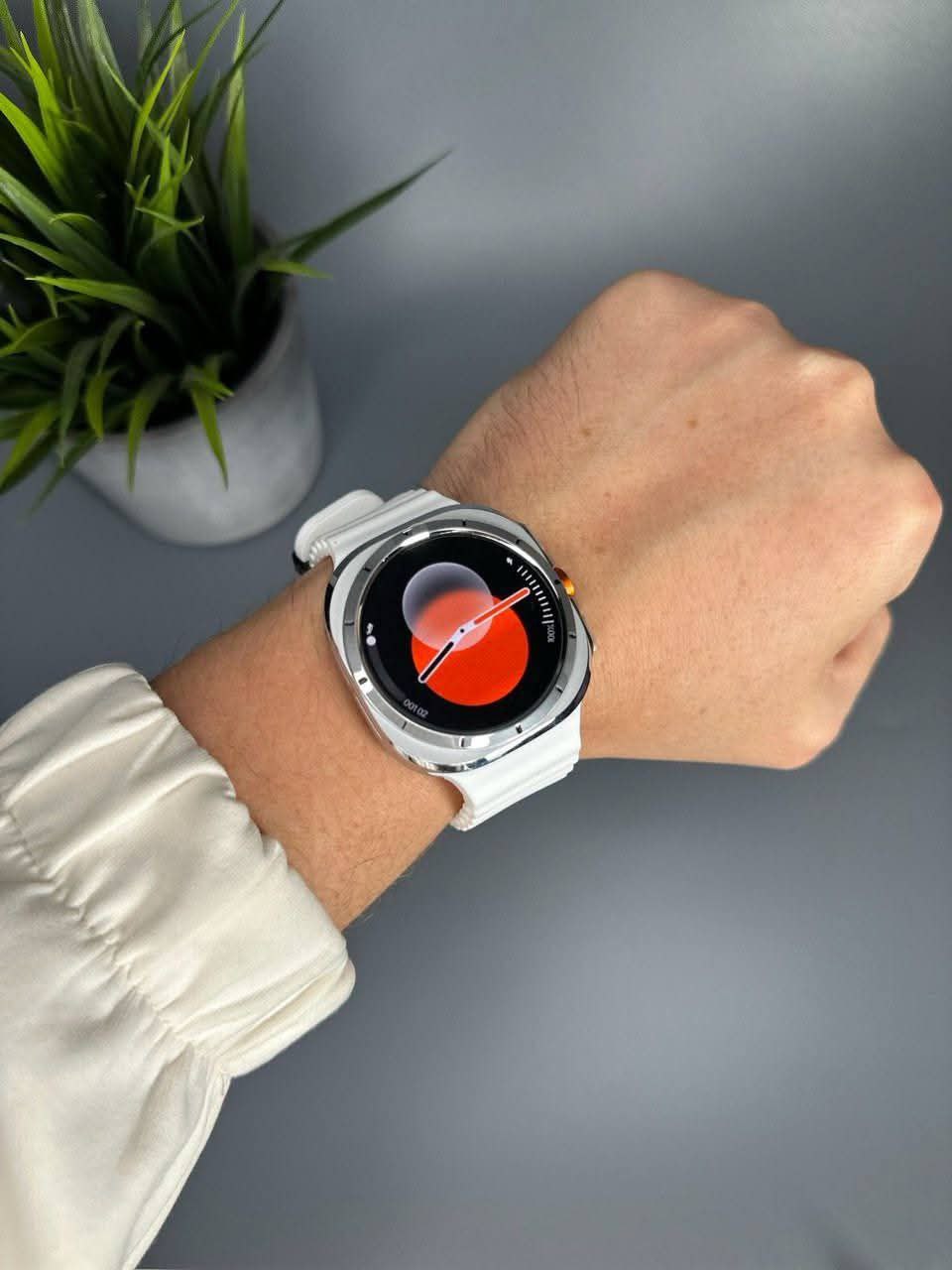 W7 ULTRA S-WATCH