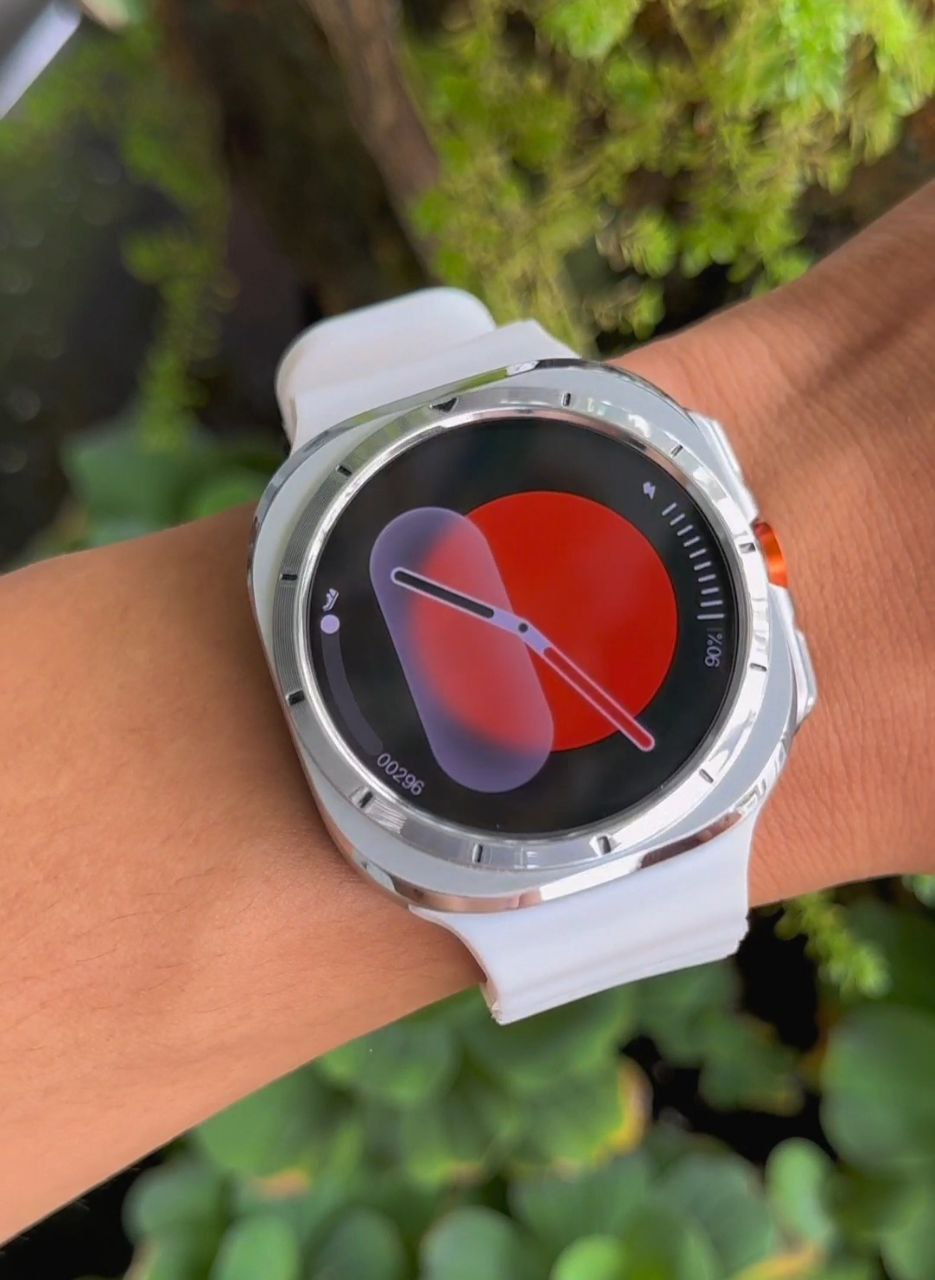 W7 ULTRA S-WATCH