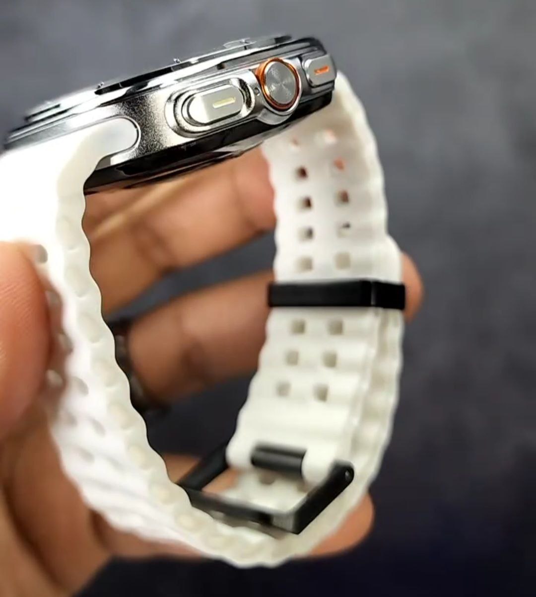 W7 ULTRA S-WATCH